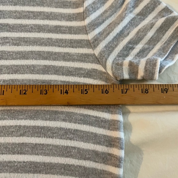 Lucky Brand Women’s Crew Neck Gray/White Striped Short Sleeve Tee, Soft; Size XS - Picture 6 of 7